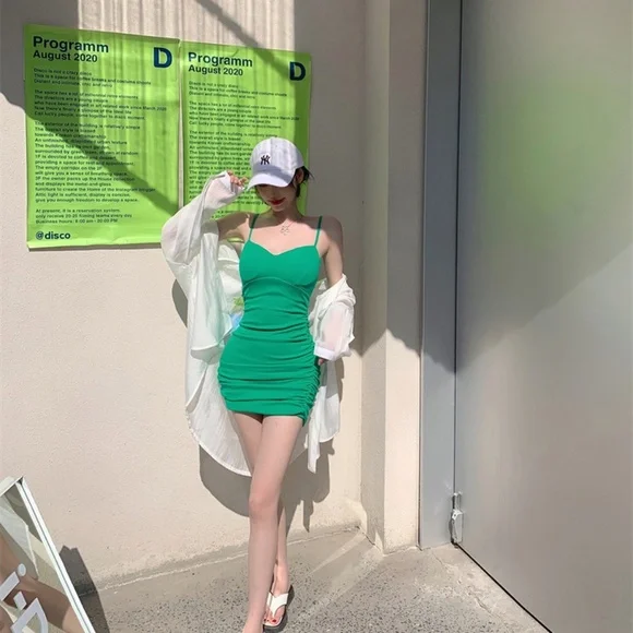 Stylish Dress - Picture 1 of 7